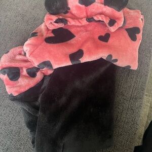 Cozy Black and Pink matching set